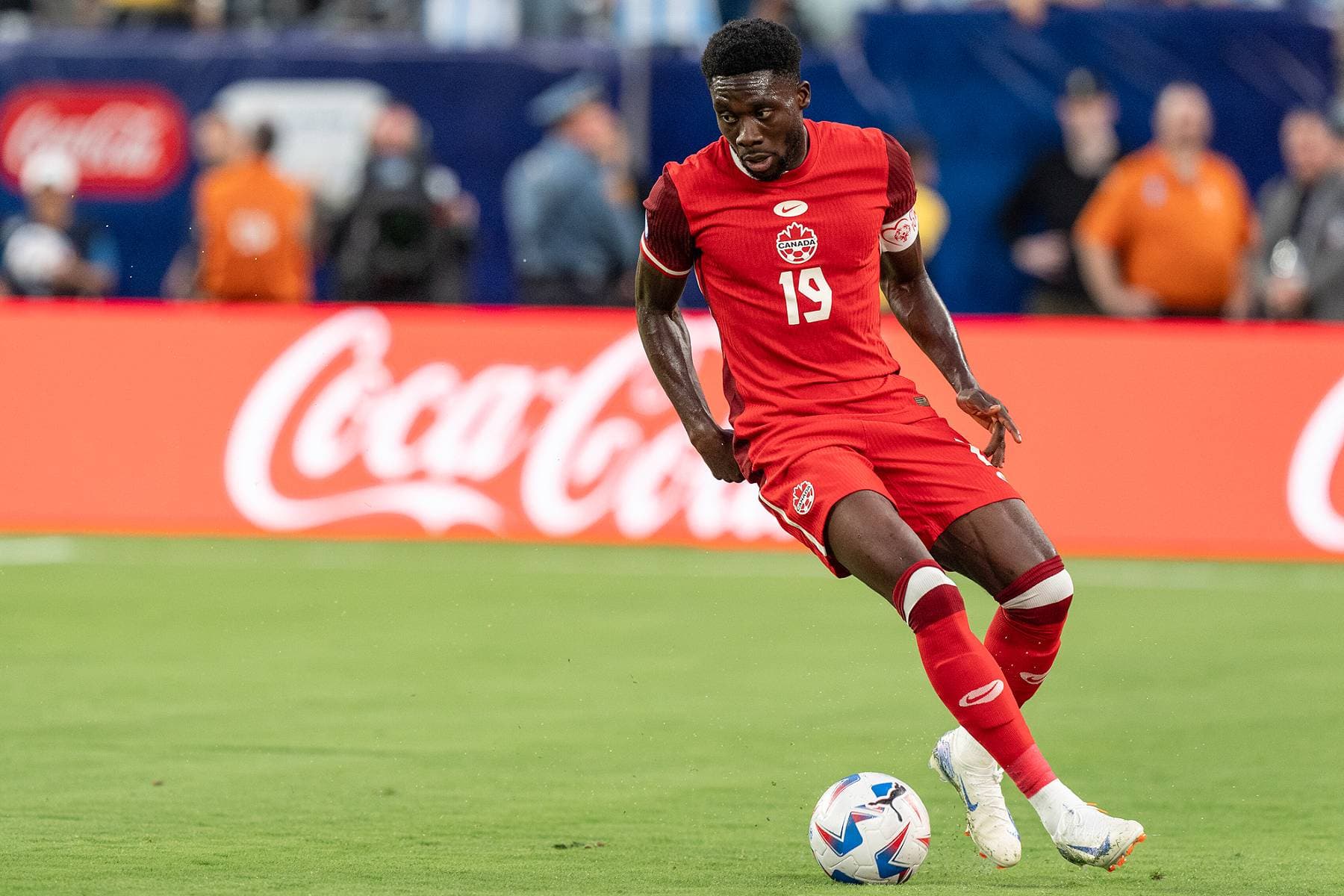 Alphonso Davies est prêt à attendre jusqu'à 2025 pour rejoindre le Real Madrid (Icon Sport).