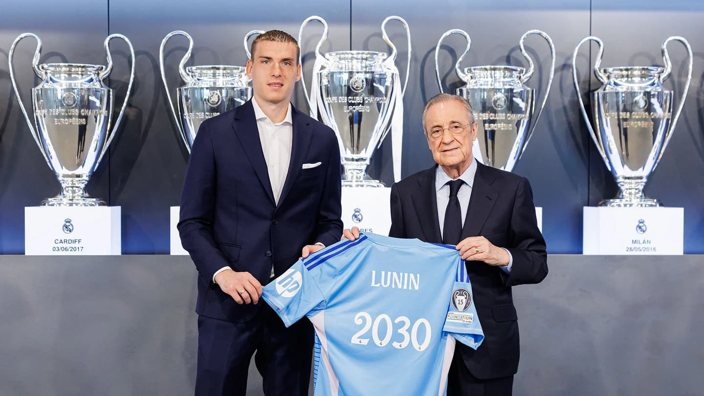 Andriy Lunin prolonge jusqu'en 2030 au Real Madrid (site officiel)