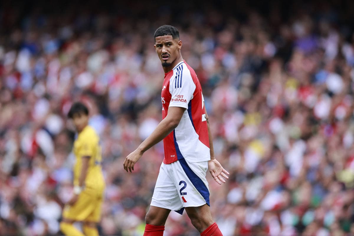 Saliba fait rêver le Real Madrid. (Photo by BENJAMIN CREMEL/AFP via Getty Images)
