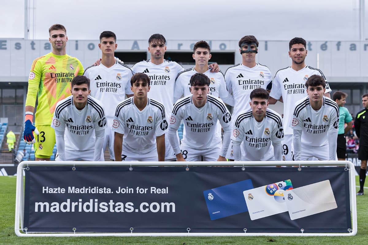 Le XI de départ du Real Madrid Castilla contre le Yeclano Deportivo (via realmadrid.com)