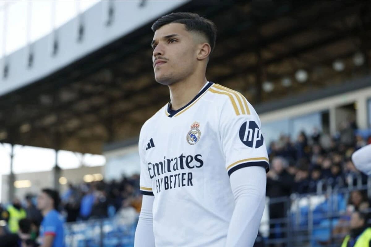 Youssef "Yusi" avec le Juvenil A du Real Madrid la saison dernière en Youth League. (via Instagram: @yuusiii3)