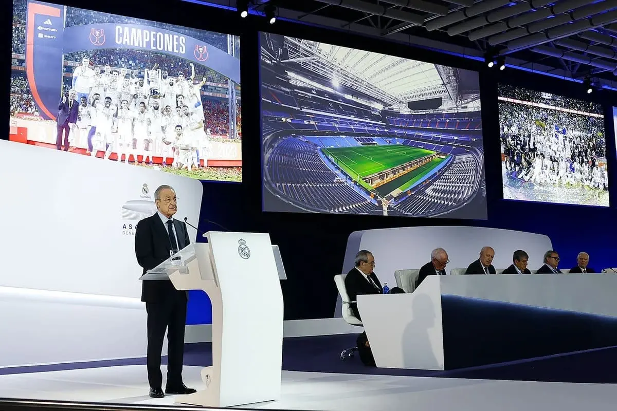 Florentino Pérez lors de l’Assemblée Générale de 2023 (realmadrid.com)