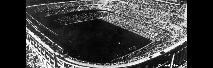 Le Nuevo Chamartín devenu Santiago Bernabéu dans les années 50 (realmadrid.com)