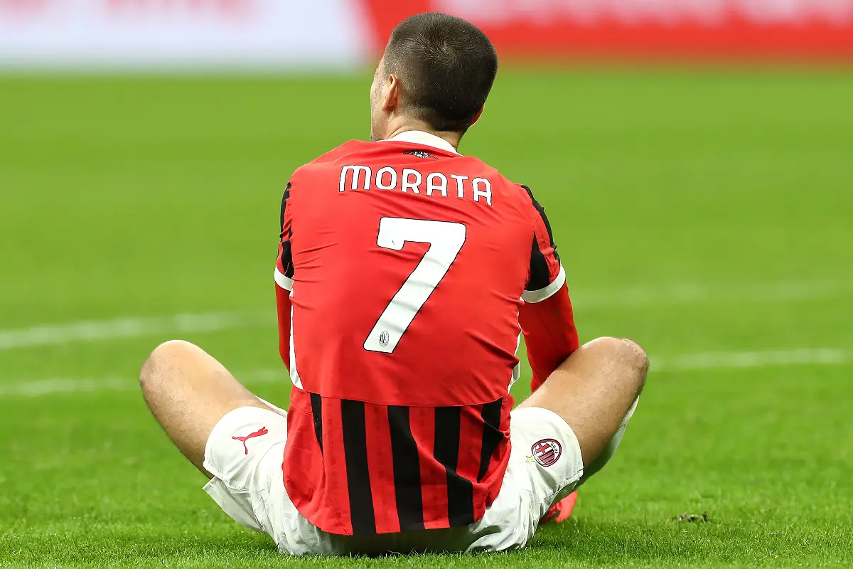 MILAN, ITALY - OCTOBER 19: Alvaro Morata of AC Milan sitting on the field during the Serie A match between AC Milan and Udinese Calcio at Stadio Giuseppe Meazza on October 19, 2024 in Milan, Italy. (Photo by Marco Luzzani/Getty Images)
