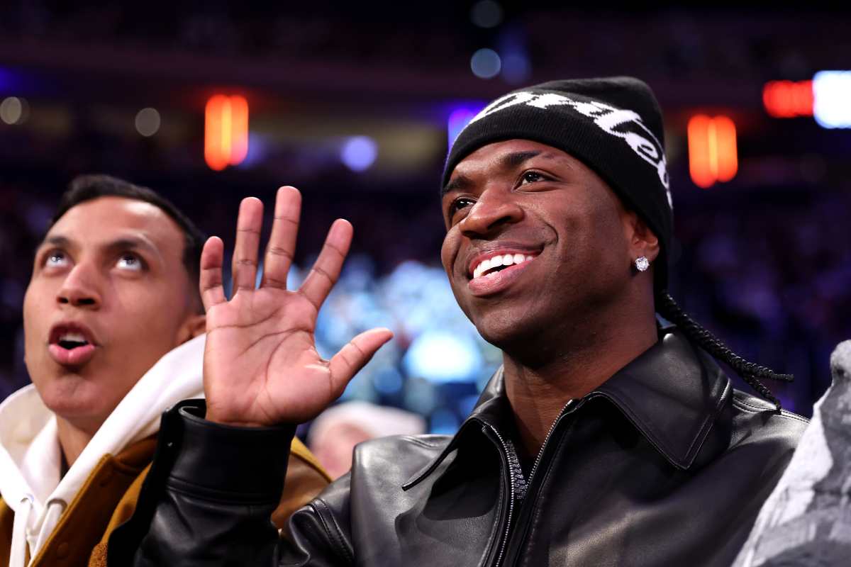 NEW YORK, NEW YORK - DECEMBER 25: Vinicius Junior attends the game between the New York Knicks and the San Antonio Spurs at Madison Square Garden on December 25, 2024 in New York City. (Photo by Luke Hales/Getty Images)