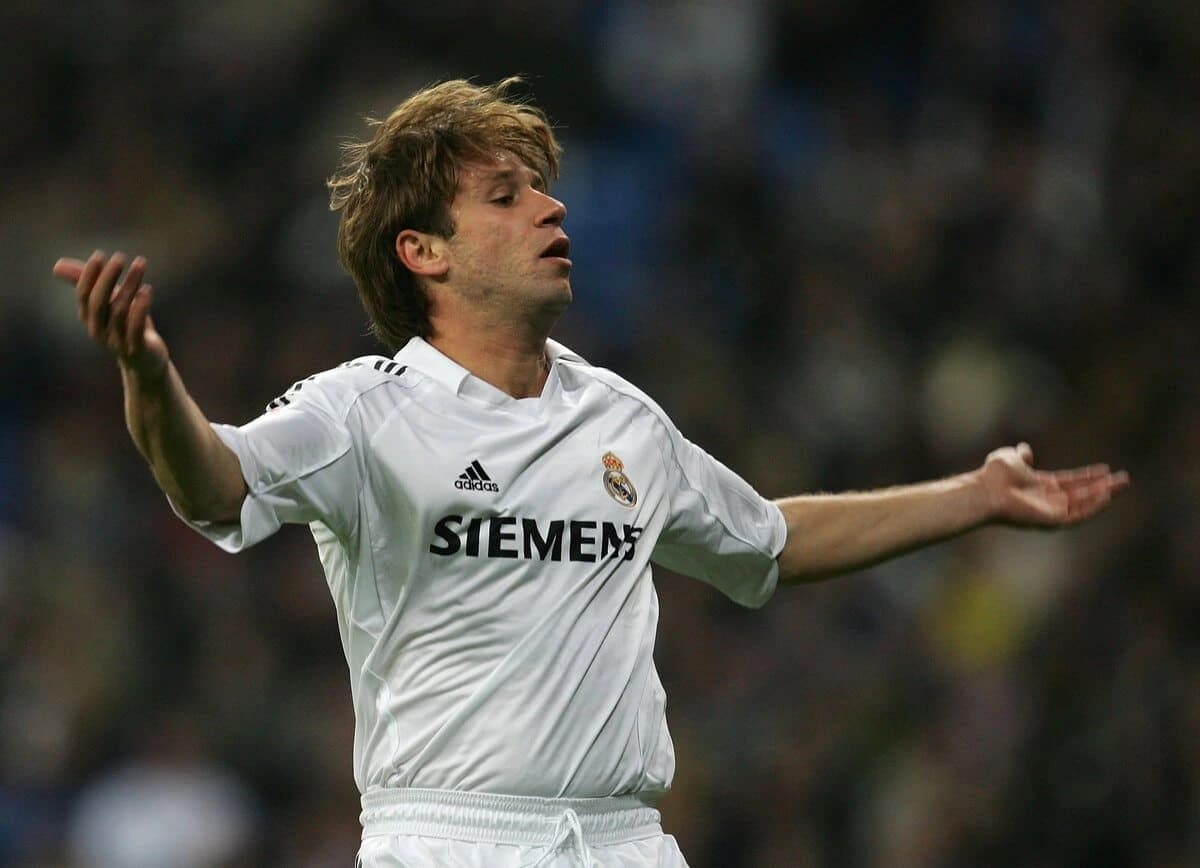 MADRID, SPAIN - JANUARY 21: Antonio Cassano of Real Madrid urges on the fans during a Primera Liga match between Real Madrid and Cadiz at the Santiago Bernabeu stadium on January 21, 2006 in Madrid, Spain. (Photo by Denis Doyle/Getty Images)