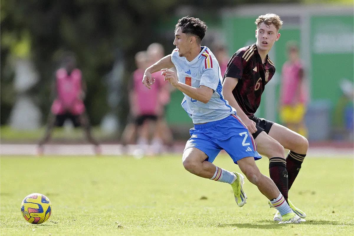 Jesus Fortea avec l'Espagne U17 en février 2024 (Photo by Ricardo Nascimento/Getty Images for DFB).