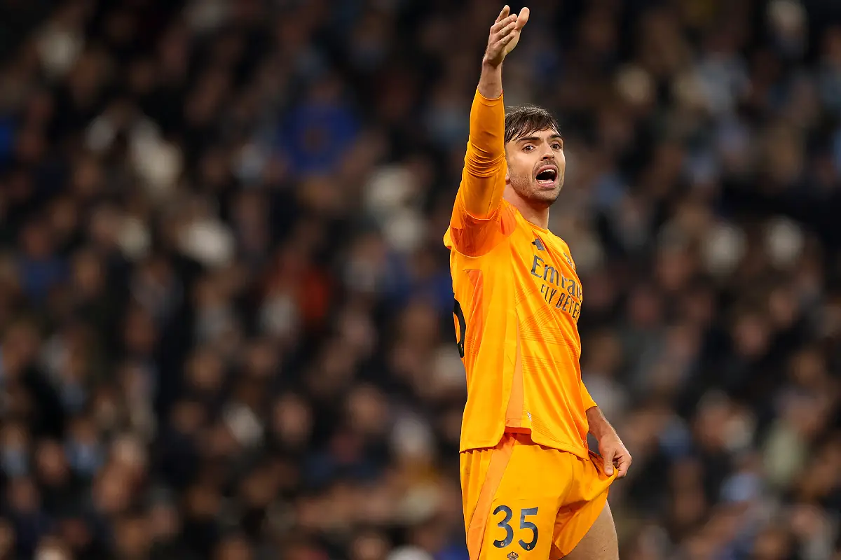 Raul Asencio lors du match face à City le 11 février (Photo by Carl Recine/Getty Images).