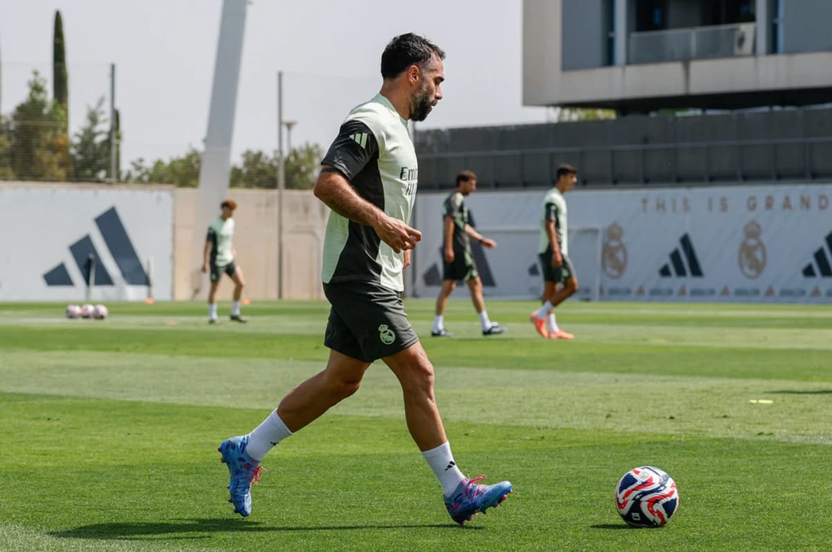 Dani Carvajal à l'entrainement du 09 juin 2025 à Valdebebas - Site du Real Madrid (realmadrid.com)