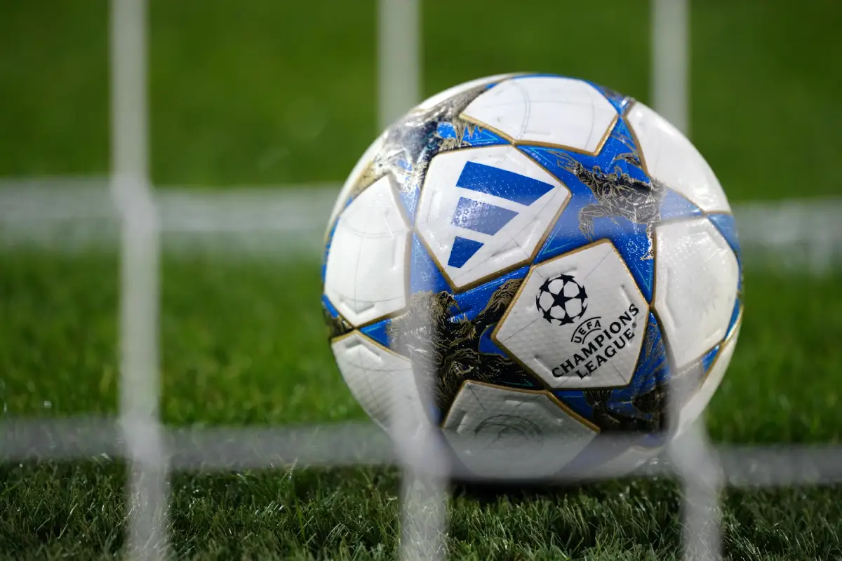 Le Real Madrid pourrait affronter le FC Barcelone en C1 cette saison (Photo by Alex Bierens de Haan/Getty Images).