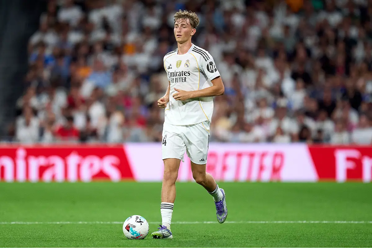 MADRID, SPAIN - AUGUST 30: Dean Huijsen of Real Madrid in action during the LaLiga EA Sports match between Real Madrid CF and RCD Mallorca at Estadio Santiago Bernabeu on August 30, 2025 in Madrid, Spain. (Photo by Angel Martinez/Getty Images)