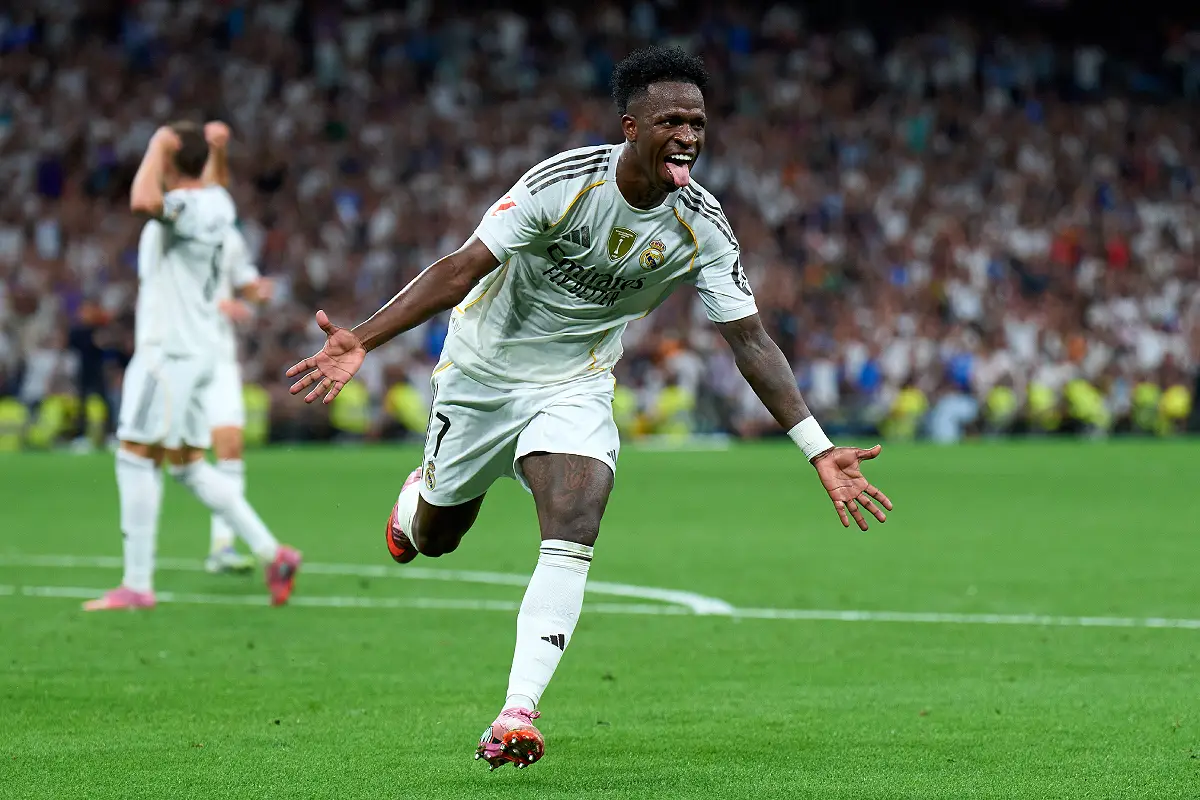MADRID, SPAIN - AUGUST 30: Vinicius Jr. of Real Madrid celebrates scoring his team's second goal during the LaLiga EA Sports match between Real Madrid CF and RCD Mallorca at Estadio Santiago Bernabeu on August 30, 2025 in Madrid, Spain. (Photo by Angel Martinez/Getty Images)