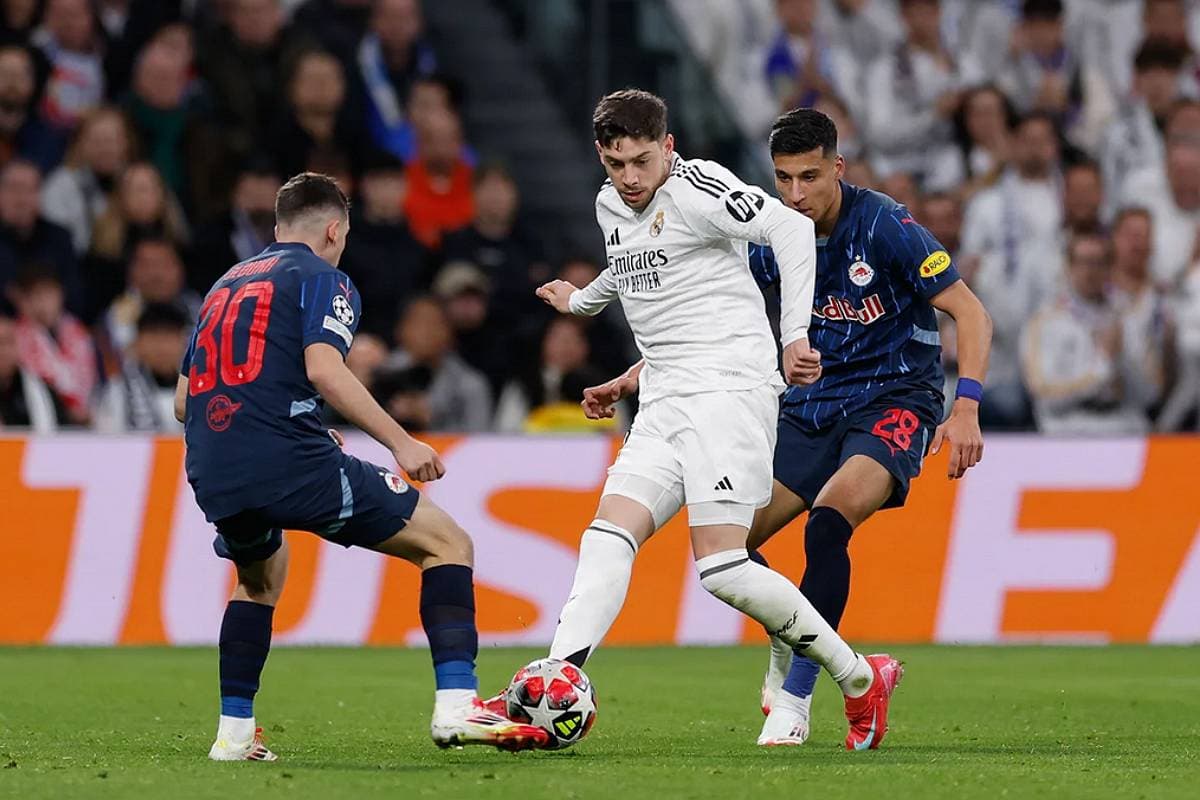 Fede Valverde a rassuré sur le côté droit de la défense du Real Madrid (realmadrid.com)