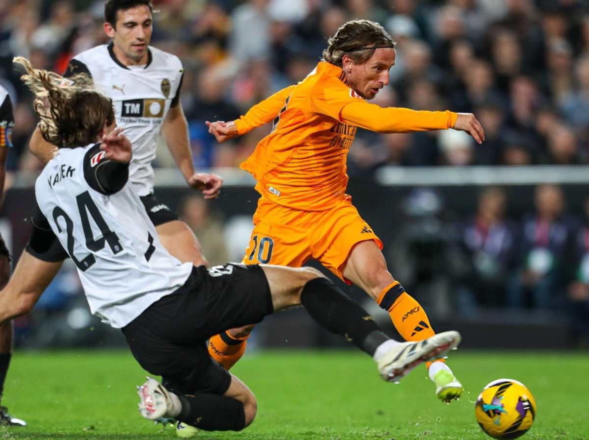 Luka Modrić contre Valence (Real Madrid)