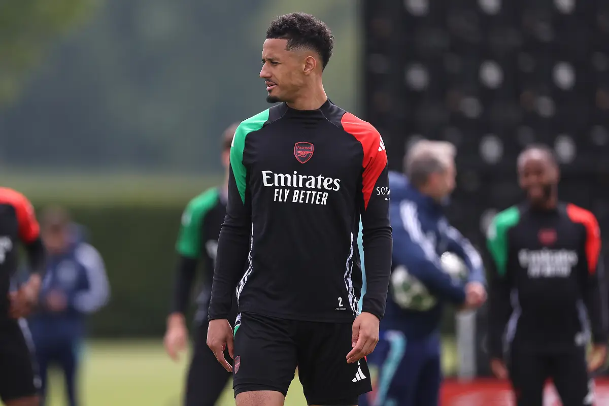 Saliba à l'entraînement cette semaine (Photo by Alex Davidson/Getty Images).