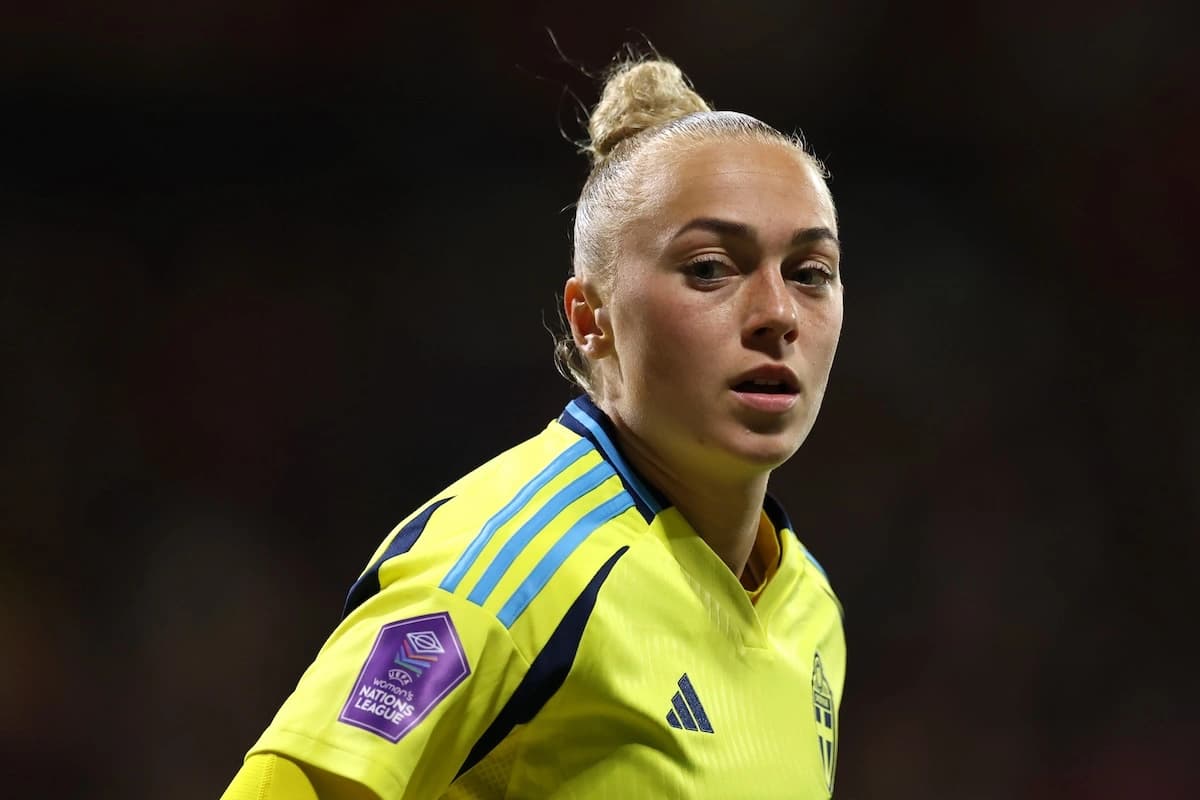 WREXHAM, WALES - FEBRUARY 25: Hanna Bennison of Sweden in action during the UEFA Women's Nations League 2024/25 Grp A4 MD2 match between Wales and Sweden at Racecourse Ground on February 25, 2025 in Wrexham, Wales. (Photo by Jan Kruger/Getty Images) l Real Madrid