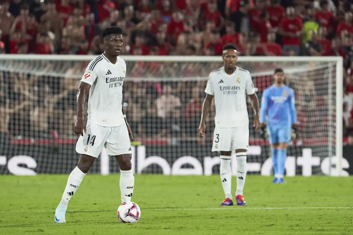 MALLORCA, SPAIN - AUGUST 18: Aurelien Tchouameni of Real Madrid controls the ball during the La Liga match between RCD Mallorca and Real Madrid CF at Estadi de Son Moix on August 18, 2024 in Mallorca, Spain. (Photo by Rafa Babot/Getty Images).