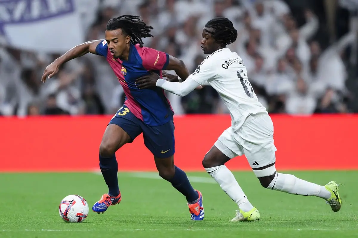 Eduardo Camavinga est la seule satisfaction du côté du Real Madrid lors de ce Clásico (Photo by David Ramos/Getty Images)
