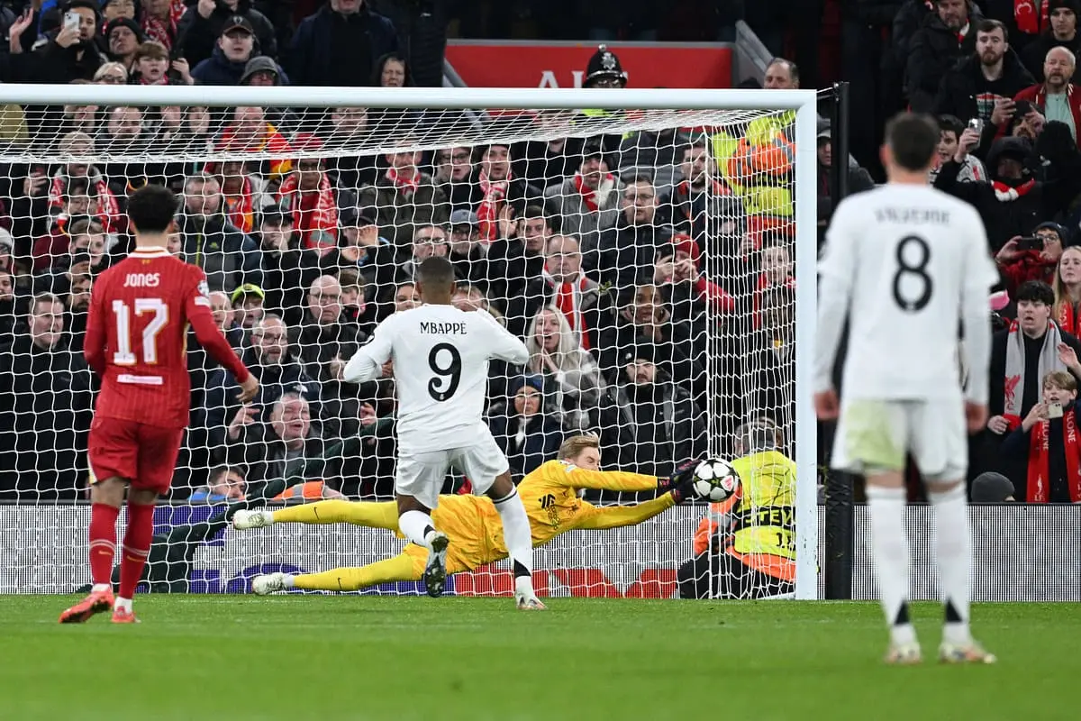 Si Mbappé avait inscrit son penalty, l’issue de la rencontre aurait pu être différente (Photo by Justin Setterfield/Getty Images)