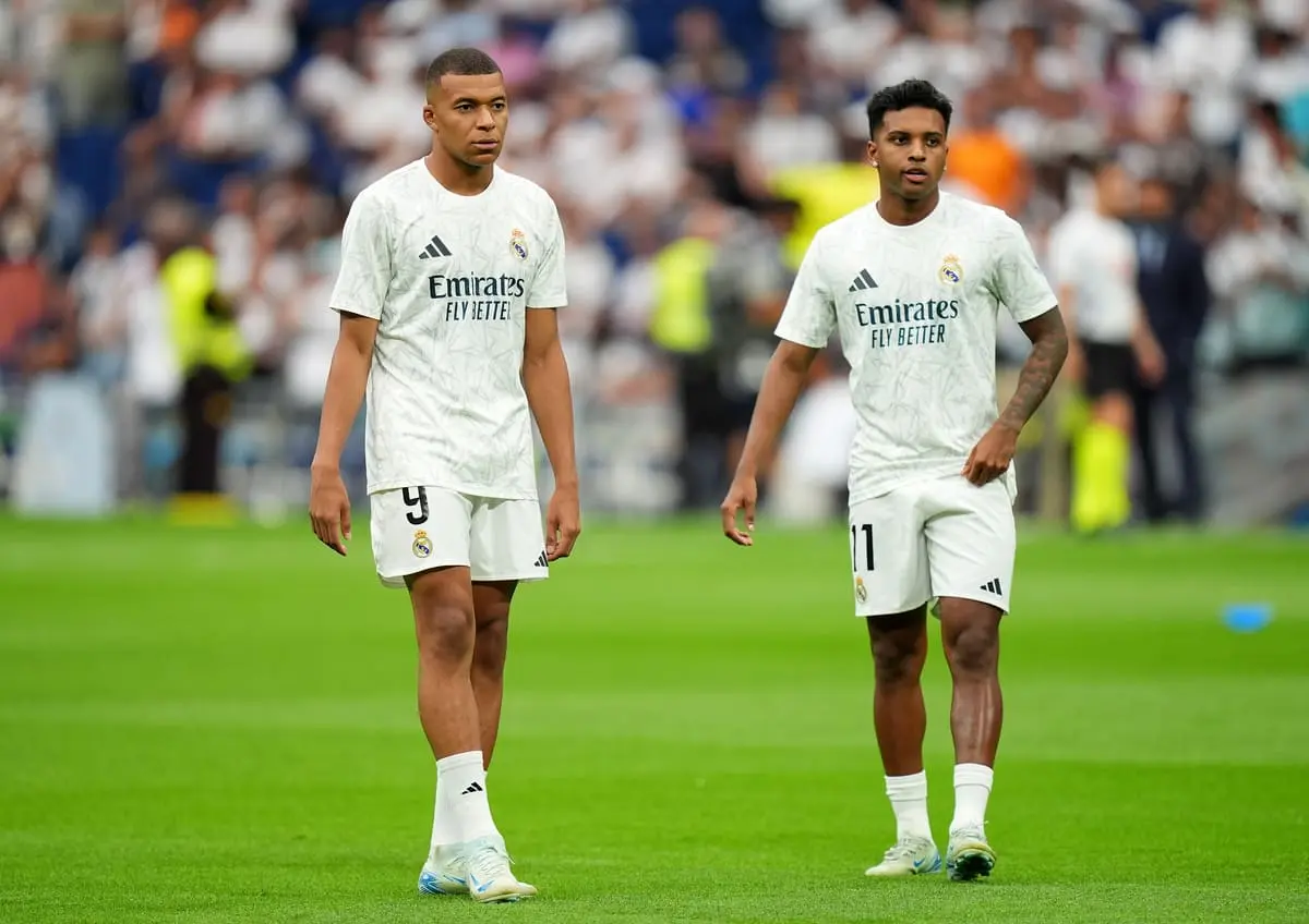 Mbappé et Rodrygo se sont bien trouvés pour l’ouverture du score du Real Madrid face à Stuttgart (Photo by Angel Martinez/Getty Images)