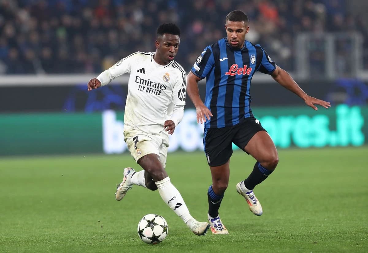 En dépit du fait qu’il revenait à la compétition, Vinicius Junior a été décisif en inscrivant un but et en délivrant une passe décisive (Photo by Marco Luzzani/Getty Images)
