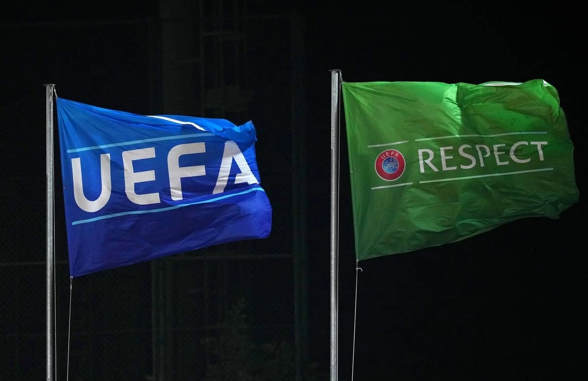 Même avec le nouveau format de ses compétitions, l’UEFA n’est pas arrivé à convaincre de la nécessité de changements plus conséquents (Photo by Alex Caparros/Getty Images)