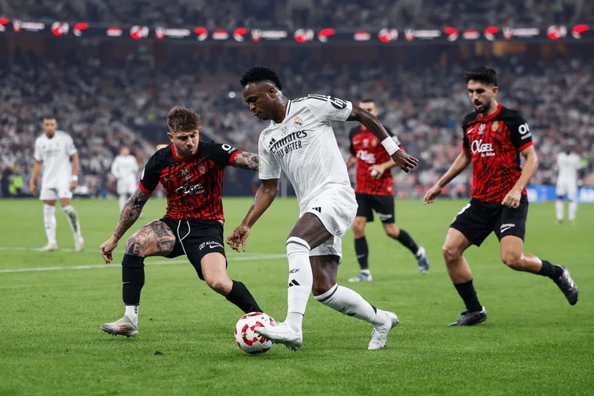 Vinicius Jr. au duel avec Maffeo (realmadrid.com)
