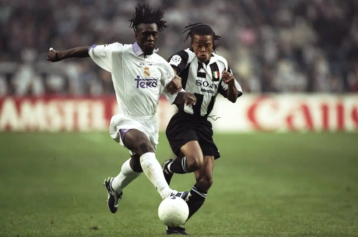 Clarence Seedorf avec le maillot du Real Madrid le 20 mai 1998, en finale de Ligue des champions face à la Juventus (Clive Brunskill/Allsport)