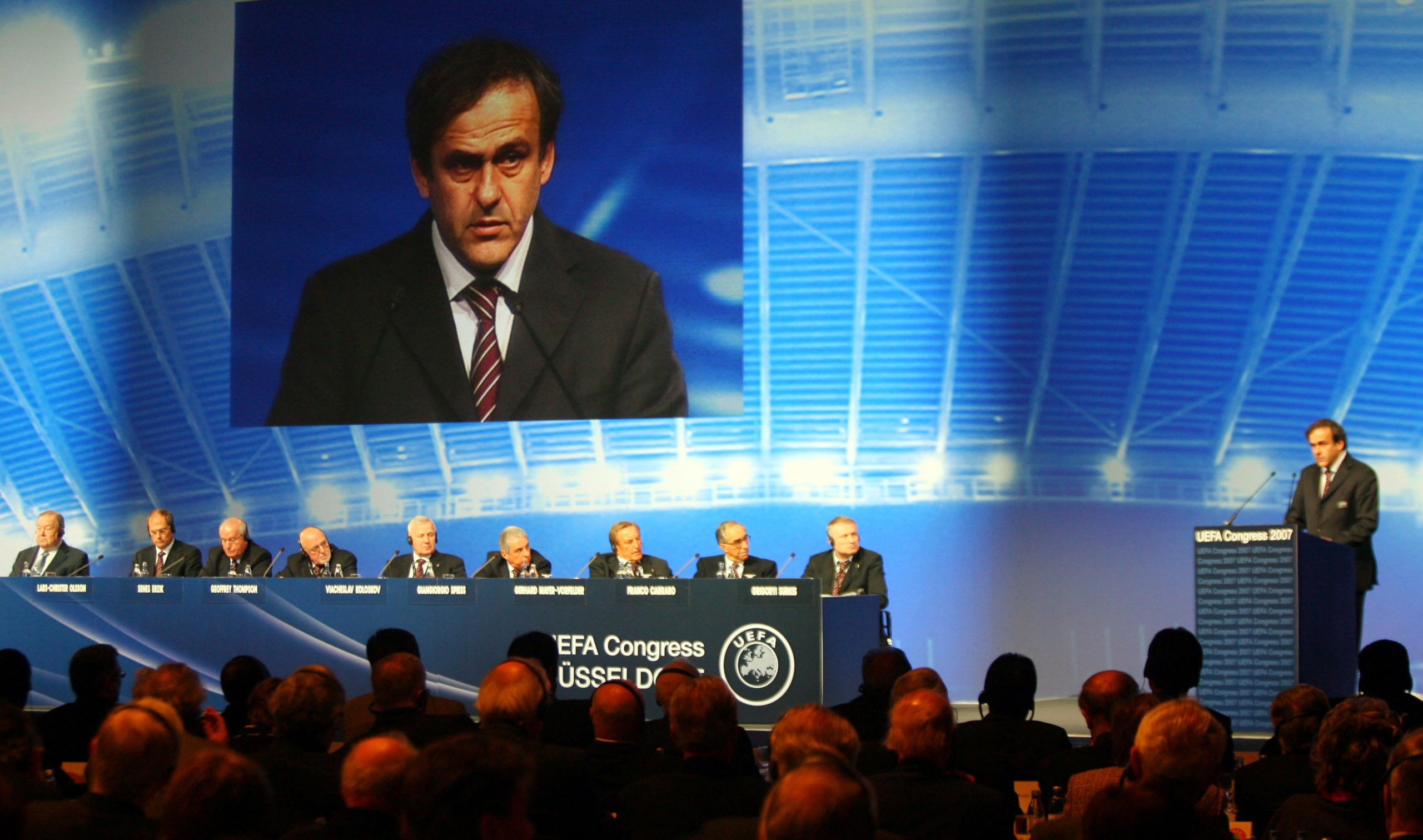 Michel Platini annonçant la réforme de la Ligue des champions.