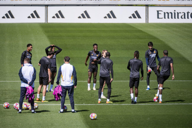 MADRID, SPAIN - MAY 7: Real Madrid players (from L to R) Jude Bellingham, Vinicius Junior, Eduardo Camavinga warms up during Real Madrid Training Session and Press Conference ahead of their UEFA Champions League semi-final second leg match against FC Bayern Munchen at Ciudad Real Madrid on May 7, 2024 in Valdebebas, Spain. - Photo by Icon Sport