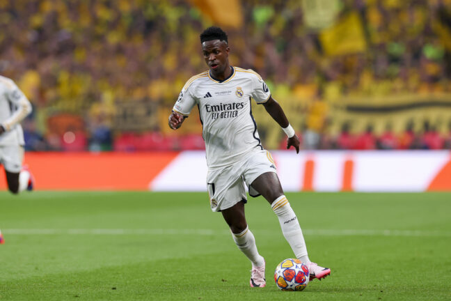 Vinicius Junior (Real Madrid) kontrolliert den Ball waehrend des Finalspiels der UEFA Champions League 2023/24 zwischen BV Borussia Dortmund und Real Madrid CF im Wembley Stadion am 01. June 2024 in London, England, Grossbritannien. (Foto von Ryan Crockett/DeFodi Images) Vinicius Junior (Real Madrid) controls the ball during the UEFA Champions League 2023/24 Final match between Borussia Dortmund and Real Madrid CF at Wembley Stadium on June 1, 2024 in London, England, United Kingdom. (Photo by Ryan Crockett/DeFodi Images) - Photo by Icon Sport