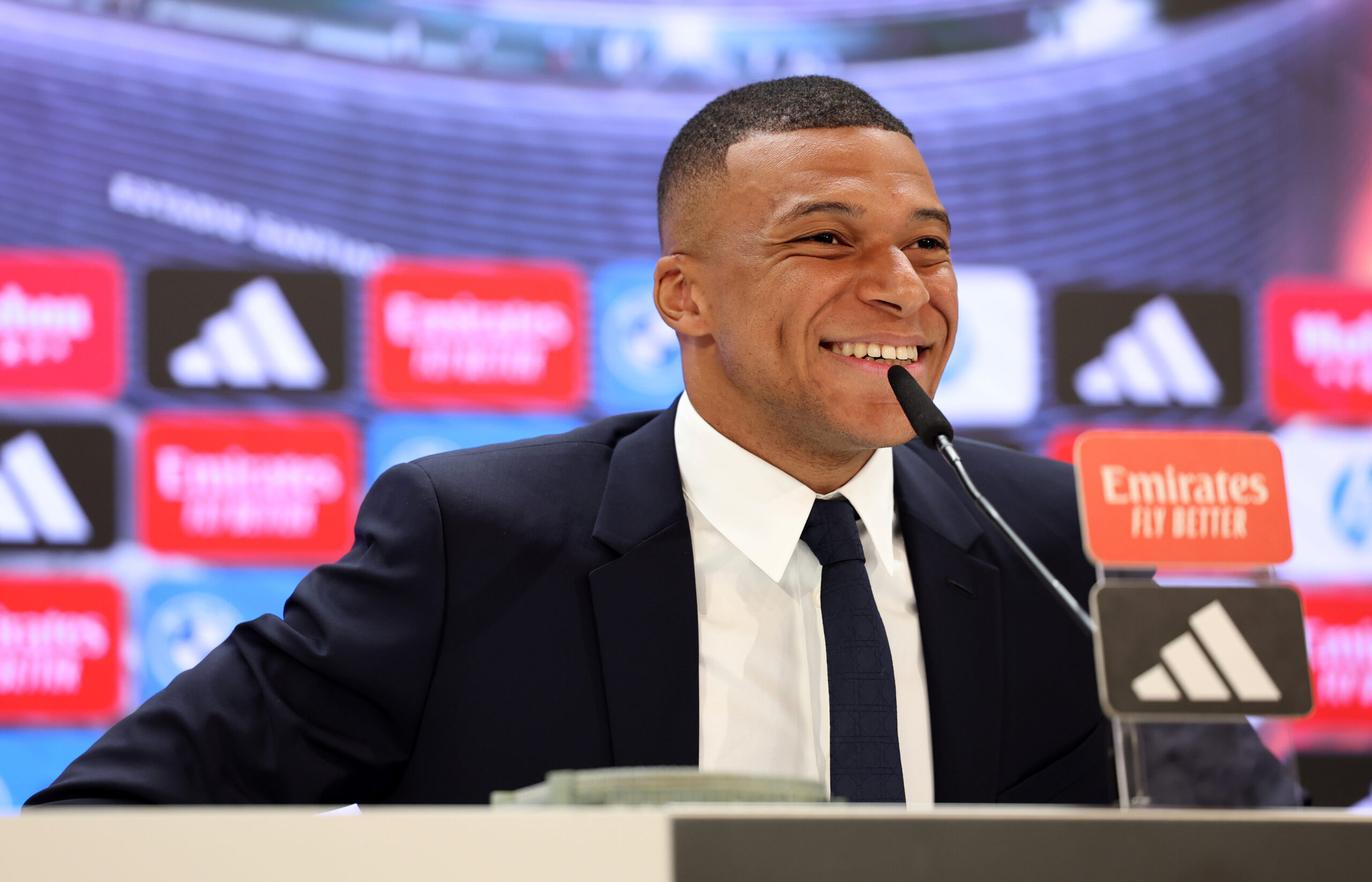 Mbappé en salle de presse après sa présentation