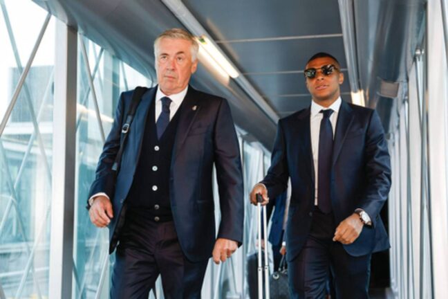 Ancelotti et Mbappé à l'arrivée à Varsovie pour la Supercoupe.
