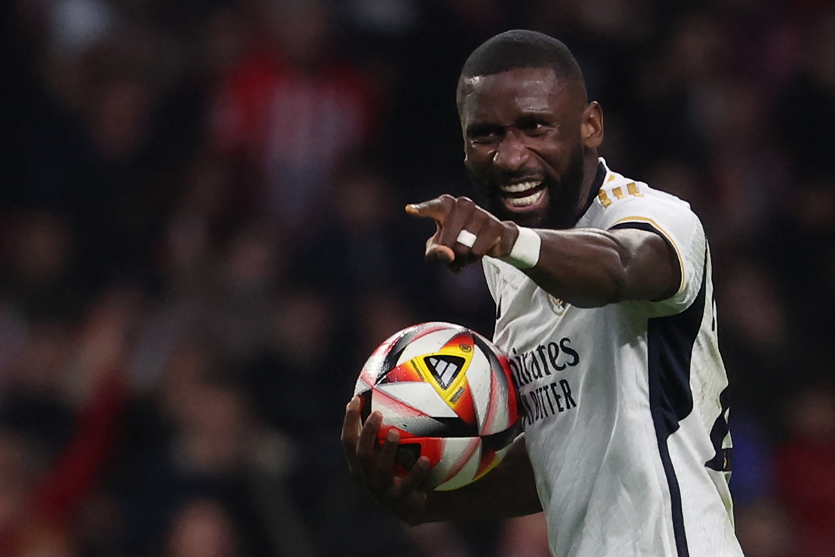 Rüdiger avec le ballon lors de Real Madrid Altético (Getty Images)