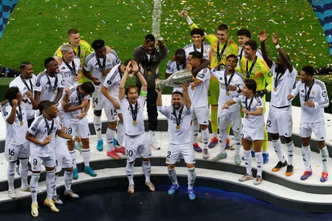 Le Real Madrid lors de la célébration de la Supercoupe d'Europe (Getty Images)