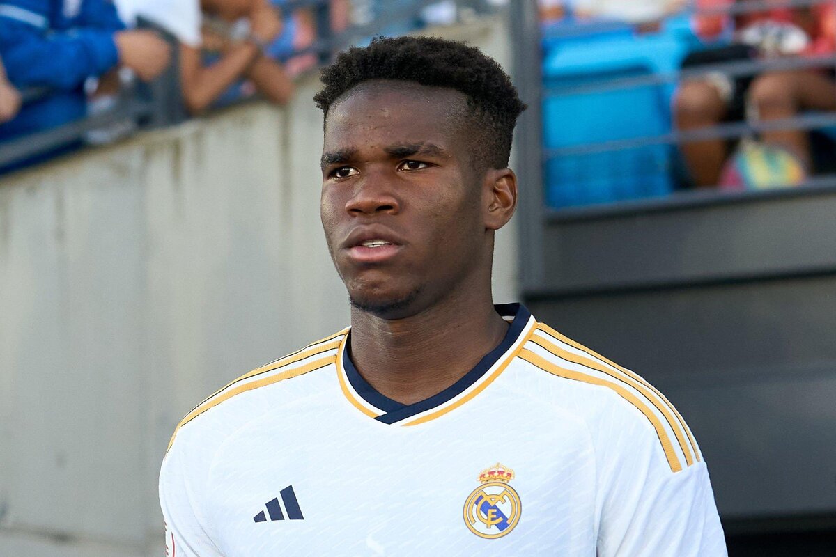 Marvel sous le maillot du Real Madrid (Real Madrid).
