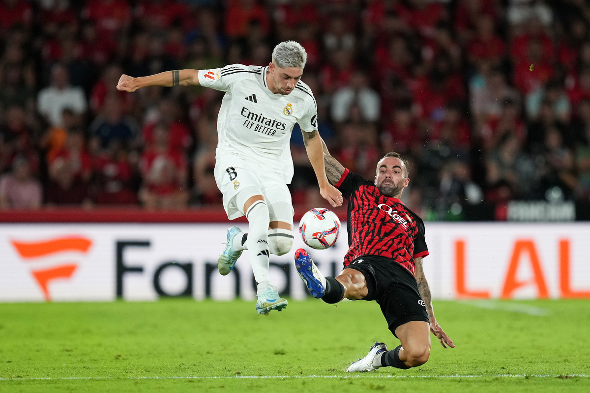 Fede Valverde au duel lors de la rencontre à Majorque (Getty Images)