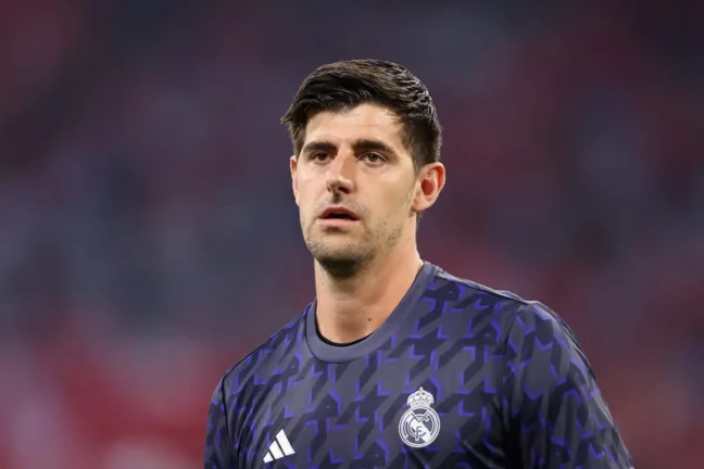 Thibaut Courtois estime qu'il devrait y avoir plus de repos entre les saisons (Photo by Alex Pantling/Getty Images)