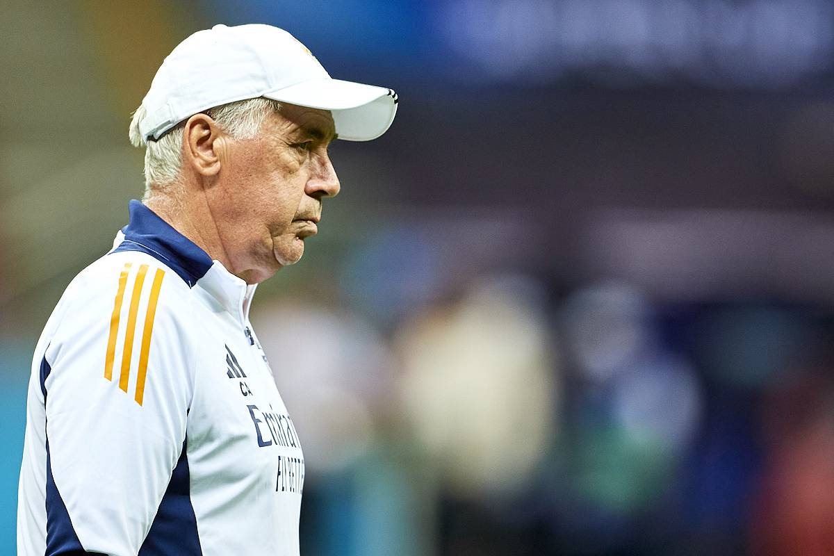 Carlo Ancelotti (Real Madrid) lors de la séance d'entraînement avant la Supercoupe d'Europe (Getty Images)
