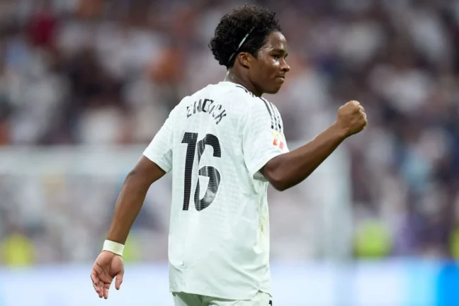 MADRID, SPAIN - AUGUST 25: Endrick Felipe Moreira of Real Madrid celebrates scoring his team's third goal during the La Liga match between Real Madrid CF and Real Valladolid CF at Estadio Santiago Bernabeu on August 25, 2024 in Madrid, Spain. (Photo by Angel Martinez/Getty Images).