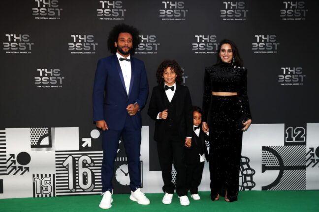 Marcelo, sa compagne et ses deux fils lors du trophée The Best en 2018 (Getty Images)