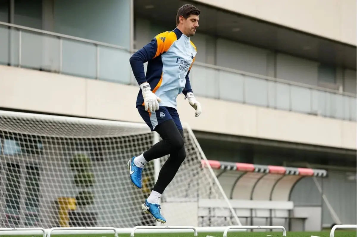 Courtois au centre d'entraînement du Real Madrid (realmadrid.com)