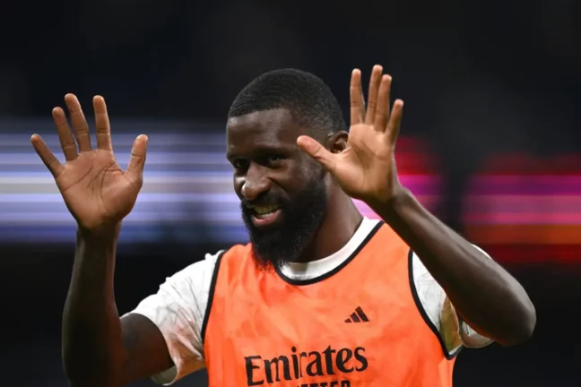 Antonio Rüdiger (Real Madrid) avant la rencontre contre Alavés (Photo by Denis Doyle/Getty Images)