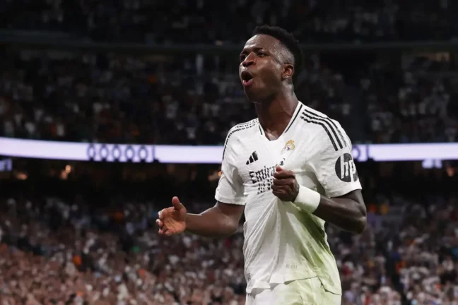 Vinicius Jr lors de la rencontre face à Villarreal (Photo by Gonzalo Arroyo Moreno/Getty Images)