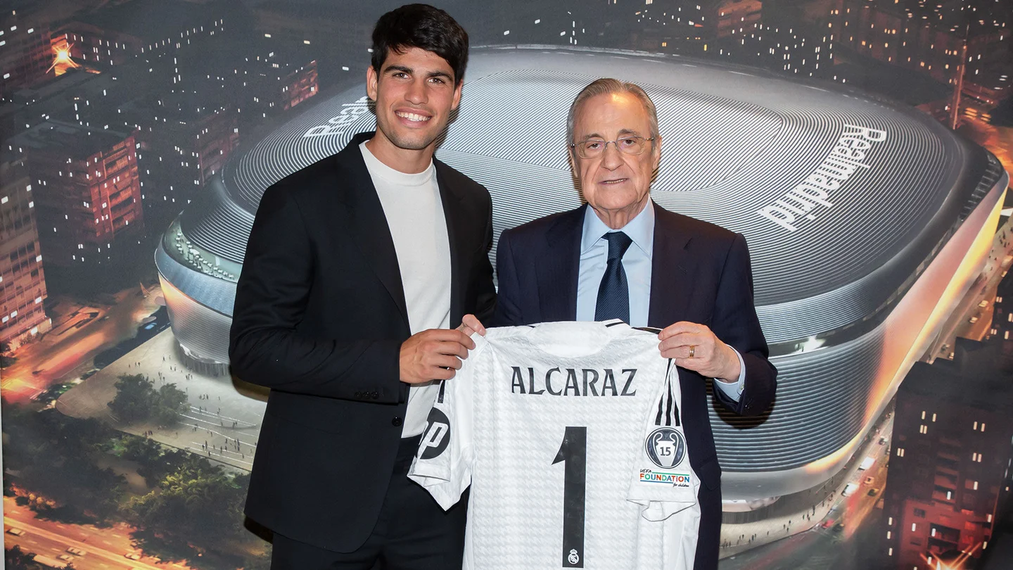 Carlos Alcaraz était au Bernabéu pour voir la victoire du Real Madrid face au FC Séville. RealMadrid,com
