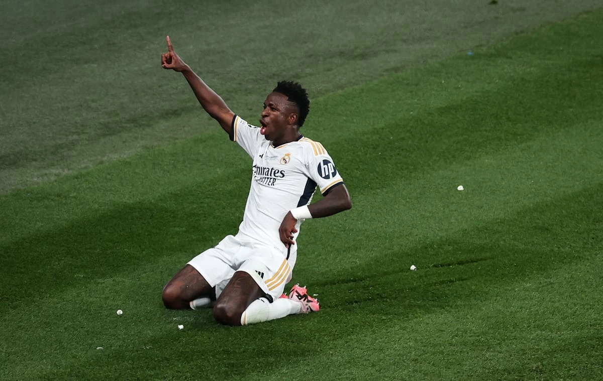 LONDON, ENGLAND - JUNE 01: Vinicius Jr. of Real Madrid celebrates scoring his team's second goal during the UEFA Champions League 2023/24 final match between Borussia Dortmund v Real Madrid CF at Wembley Stadium on June 01, 2024 in London, England. (Photo by Ryan Pierse/Getty Images)