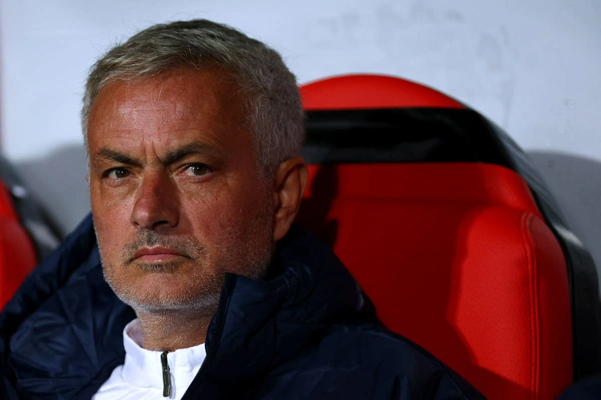 ENSCHEDE, NETHERLANDS - OCTOBER 03: Jose Mourinho, Head Coach of Fenerbahce SK looks on prior to the UEFA Europa League 2024/25 League Phase MD8 match between FC Twente and Besiktas JK at Stadion Grolsch Veste on October 03, 2024 in Enschede, Netherlands. (Photo by Dean Mouhtaropoulos/Getty Images)