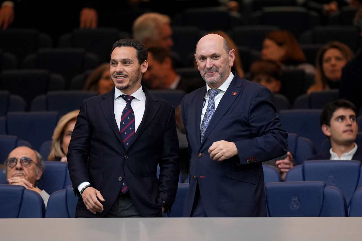 MADRID, SPAIN - DECEMBER 22: President of the Spanish Football Federation Rafael Louzan alongside President of Sevilla FC, Jose Maria del Nido Carrasco look on prior to the LaLiga match between Real Madrid CF and Sevilla FC at Estadio Santiago Bernabeu on December 22, 2024 in Madrid, Spain. (Photo by Angel Martinez/Getty Images)