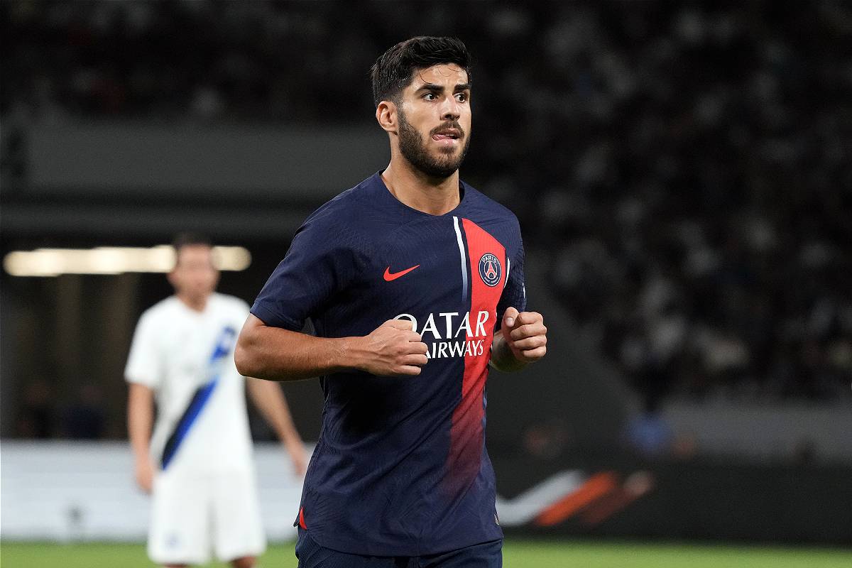 TOKYO, JAPAN - AUGUST 01 Marco Asensio of Paris Saint-Germain looks on during the pre-season friendly match between Paris Saint-Germain and FC Internazionale on August 01, 2023 in Tokyo, Japan. (Photo by Koji Watanabe/Getty Images)
