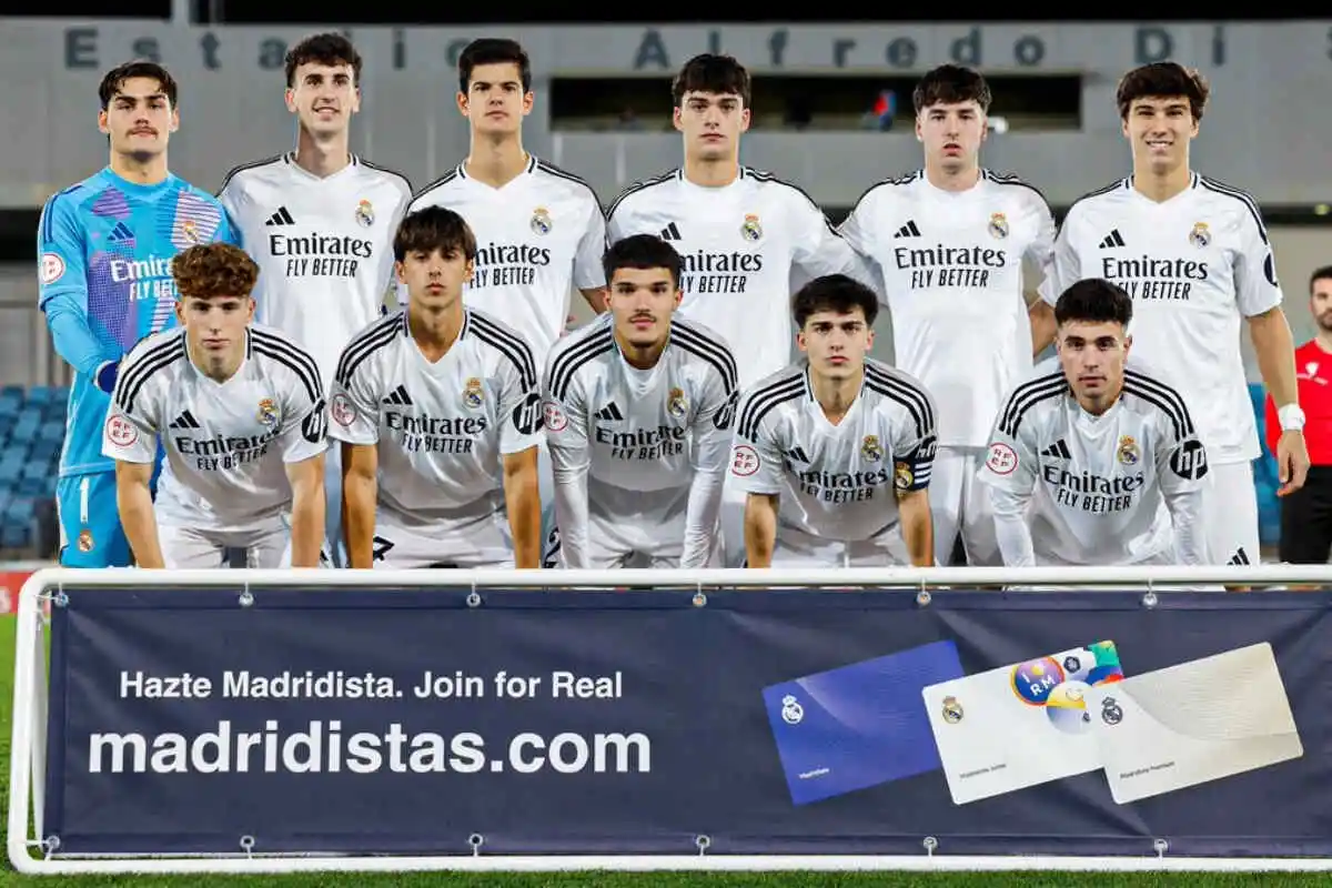 Le XI du Real Madrid Castilla face à l'Alcoyano. (realmadrid.com) Fábrica